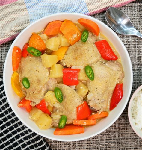 Pininyahang Manok Recipe (Pineapple Chicken) .